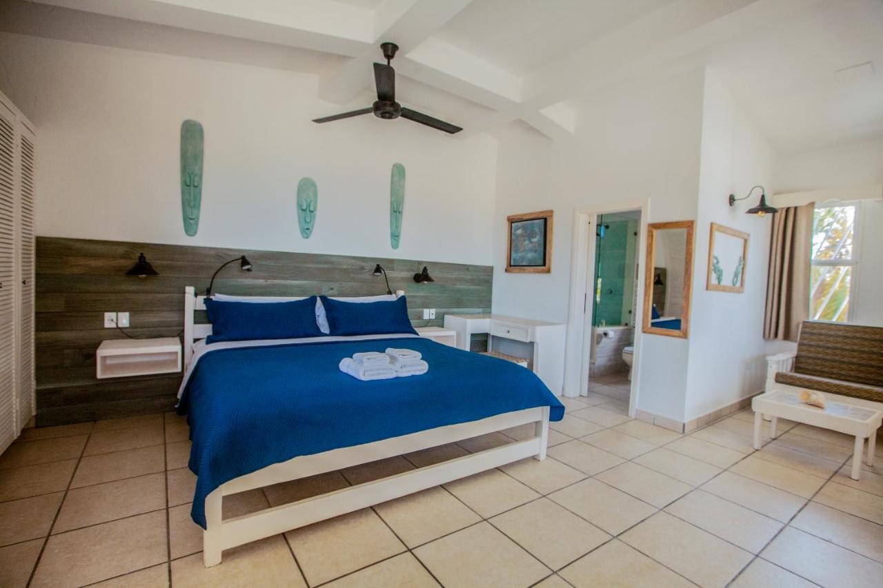 Treetops Hotel Caye Caulker Esterno foto