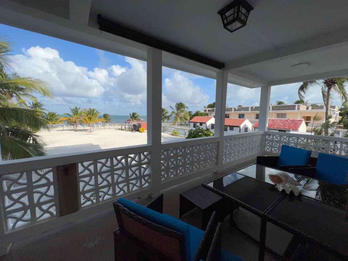 Treetops Hotel Caye Caulker Esterno foto