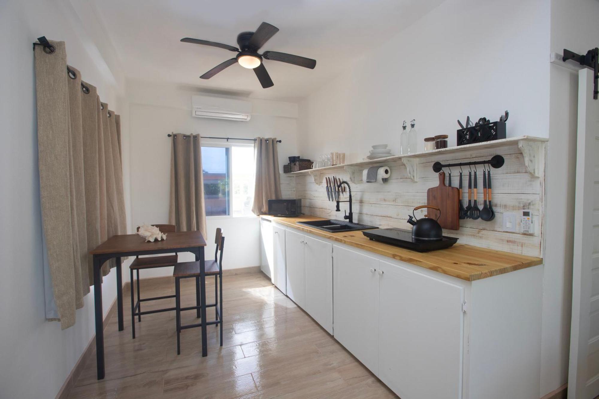 Treetops Hotel Caye Caulker Esterno foto